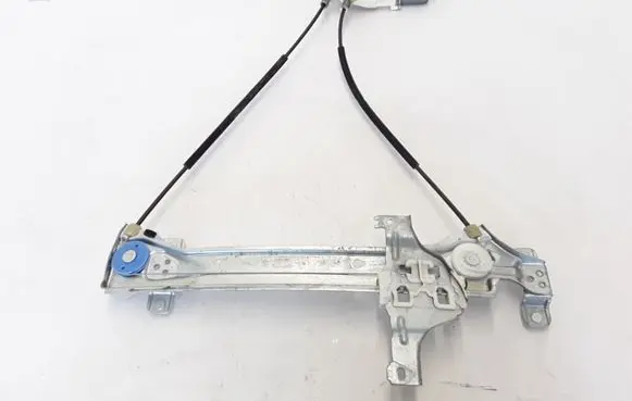 Renault Fluence Rear window lifting mechanism without motor 827210016R