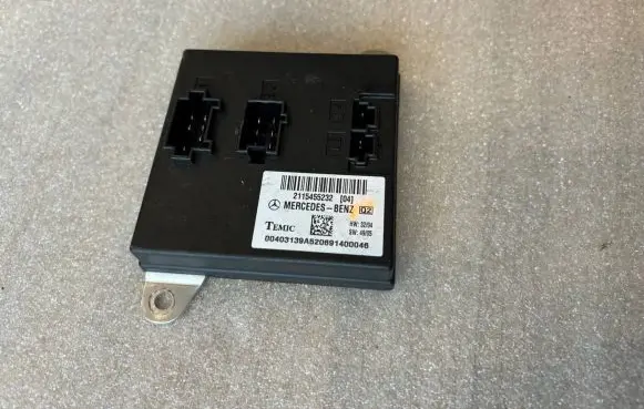 Mercedes-Benz E W211 Comfort/convenience module 2115455232 A2115455232