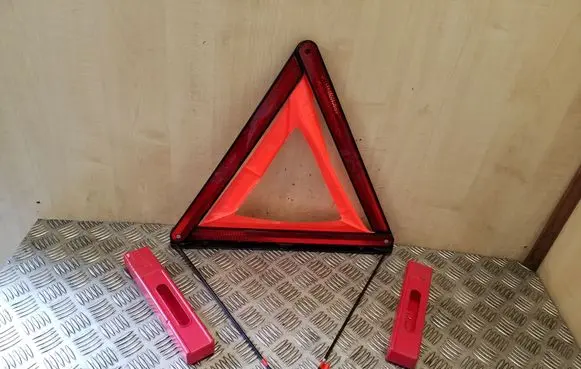 Emergency warning sign
