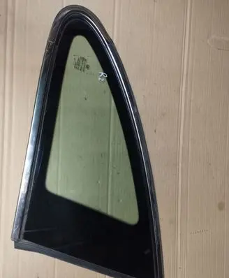 Honda CR-V Rear side window E643R00048