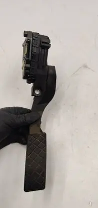 Audi A4 S4 B7 8E 8H Accelerator throttle pedal 6PV00837506 8E1723523G