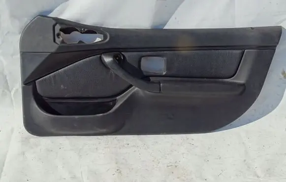 BMW 5 F10 F11 Front door card panel trim B21124