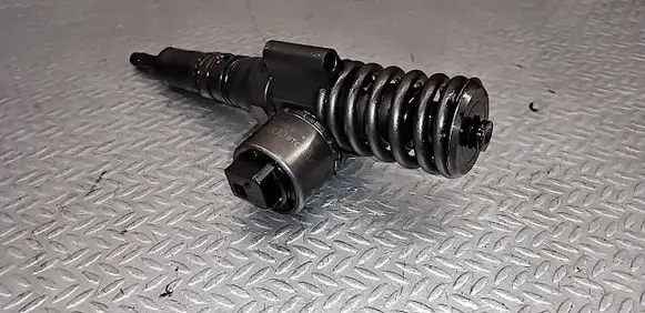 Mitsubishi Grandis Fuel injector 0414720404 03G130073G