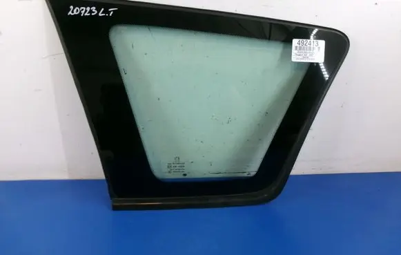 Peugeot 308 Rear side window