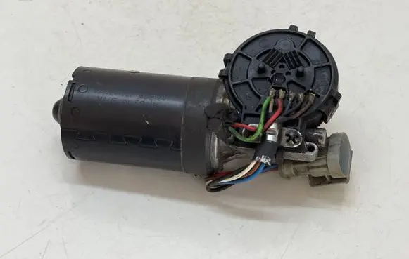 Renault Scenic I Wiper motor 0390241352