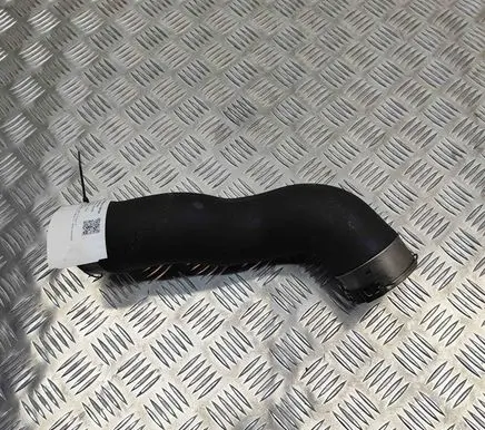 BMW 5 F10 F11 Intercooler hose/pipe 8516509