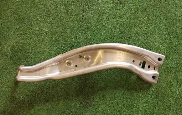 Volkswagen Golf V Other interior part 5M1858784B