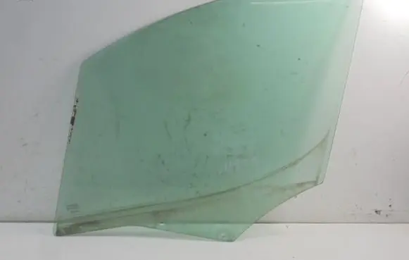 Citroen Berlingo Front door window glass four-door 