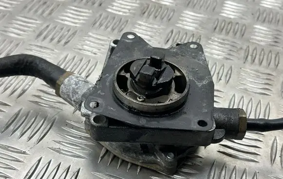 Chevrolet Captiva Vacuum pump 9140307520 22H06 96440320