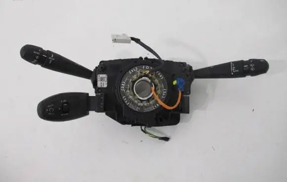 Wiper turn signal indicator stalk/switch
