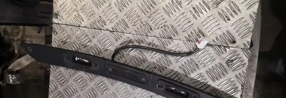 KIA Sportage Trunk door license plate light bar 