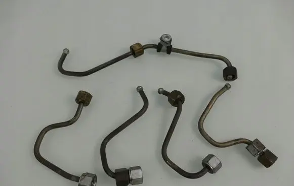 Jeep Cherokee III KJ Fuel line pipe