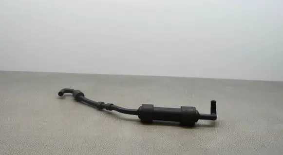 Volkswagen Jetta VI Other engine bay part 04L131051H