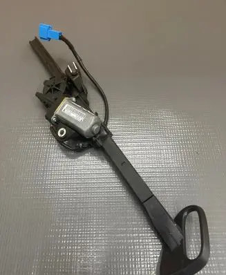 Mercedes-Benz E W238 Seat belt adjustment motor A2058600282 KR2EK5D1FS 308362899H