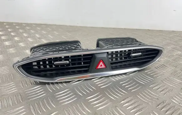 Hyundai Santa Fe Dash center air vent grill 97410S1000