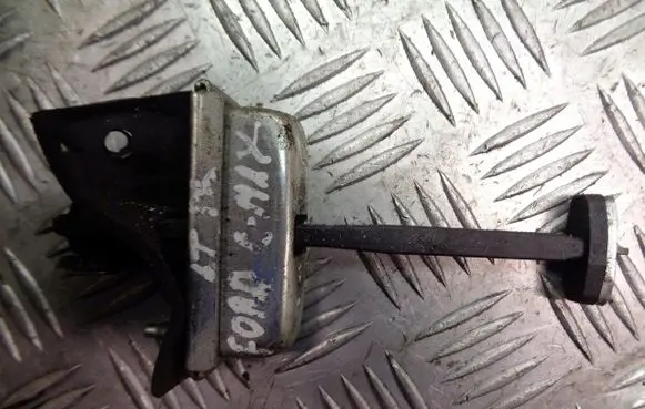 Ford Focus C-MAX Front door check strap stopper 