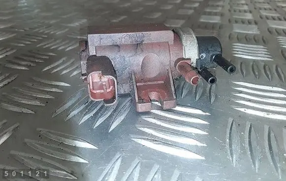 Mazda 3 I Turbo solenoid valve 96525z0180 70071200