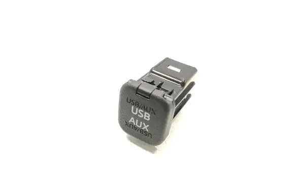 Mazda 6 USB socket connector KD45669U0 CA16700200