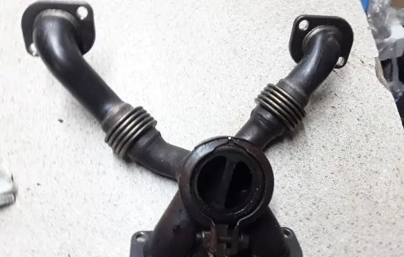 BMW M5 Exhaust manifold 7843780