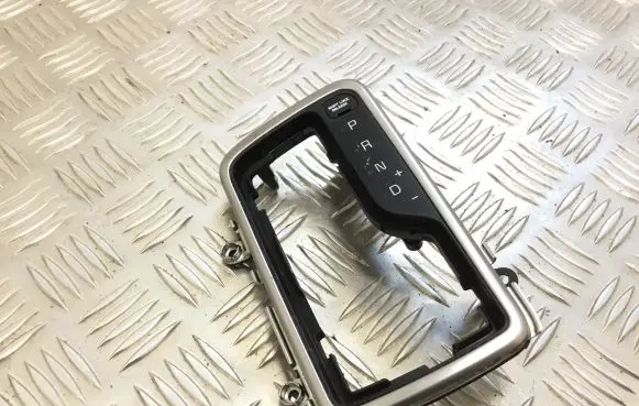 KIA Sportage Other center console (tunnel) element 84652D9702