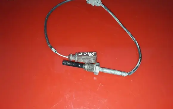 Volkswagen PASSAT B6 Exhaust gas temperature sensor 03G906088B
