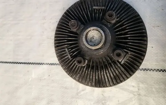 Land Rover Discovery Viscous fan clutch 