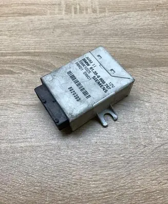 BMW 5 E39 Tow bar trailer control unit/module 6908767