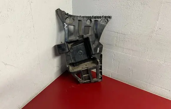 BMW X1 F48 F49 Bumper support mounting bracket corner 7332318 51127332318