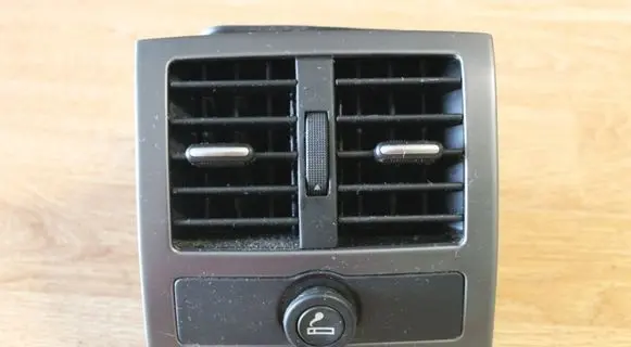 Audi A6 S6 C5 4B Rear air vent grill 4B0819203