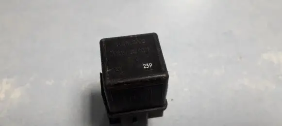 Mazda 626 Other relay V23134B52X379 V23134-B52-X379