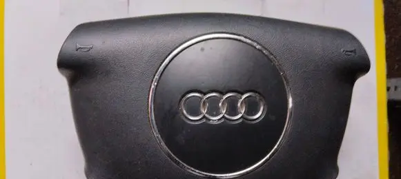 Audi A3 S3 8P Steering wheel airbag 8P0880201D