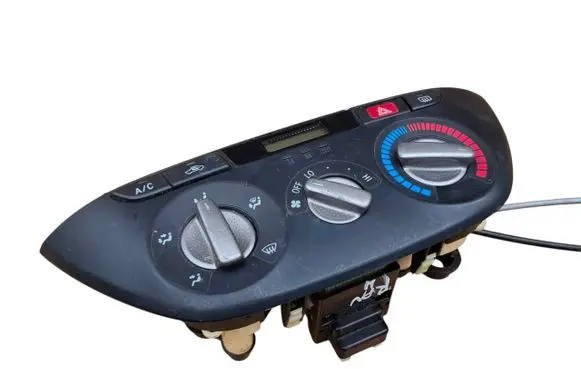 Toyota RAV 4 (XA20) Climate control unit 5590042100