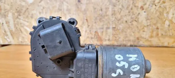 Ford Mondeo Mk III Wiper motor 0390241702