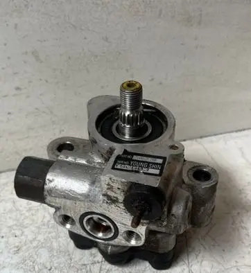 Hyundai Elantra Power steering pump 5710020200