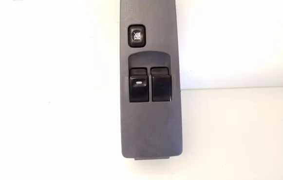 Mitsubishi Colt Electric window control switch MR587959 C8DD342M 2656TH6