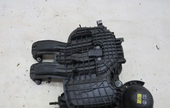BMW i3 Intake manifold 8530103