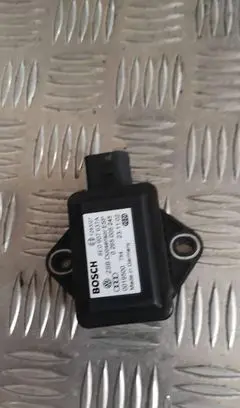 Volkswagen PASSAT B5.5 ESP acceleration yaw rate sensor 8e0907637a