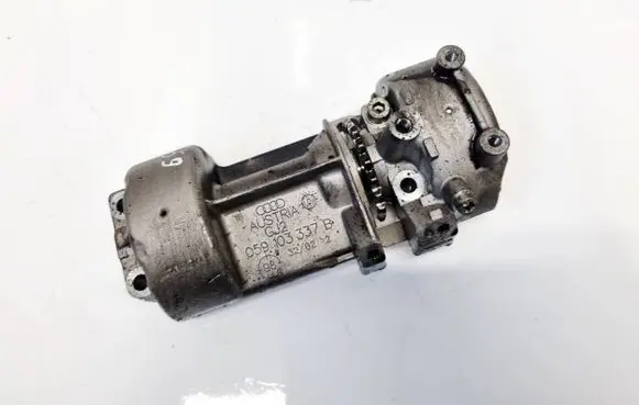 Audi A6 S6 C5 4B Oil pump 059103337B