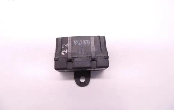 Volvo V70 Seat heating relay 9442947