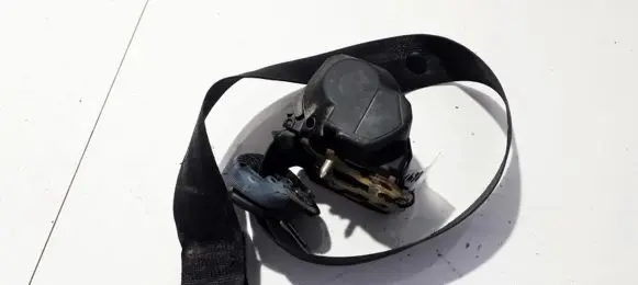 Volkswagen Polo II 86C 2F Rear seatbelt 6N0857805