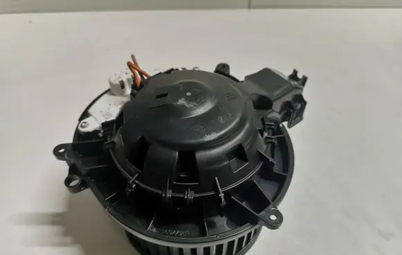 BMW 4 F36 Gran coupe Heater fan/blower 9276112