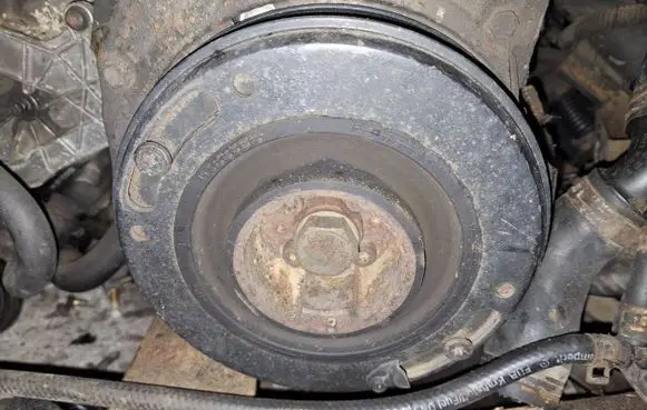 Volkswagen II LT Crankshaft pulley