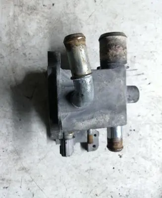 Thermostat/thermostat housing