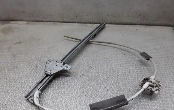 Renault Master II Front door manual window regulator 