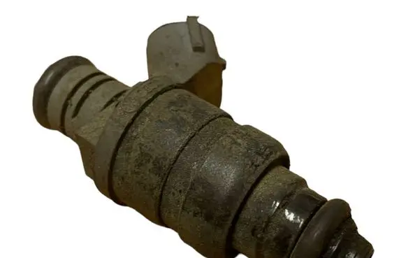 Skoda Octavia Mk2 (1Z) Fuel injector 06A906031BT