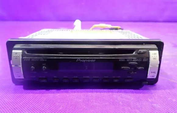 Ford Ka Radio/CD/DVD/GPS head unit DEH-282OMP