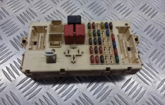 Fiat Punto (188) Fuse box cover 46812233