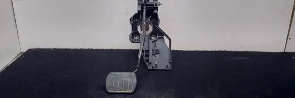 Peugeot 3008 II Pedal assembly 980799458000