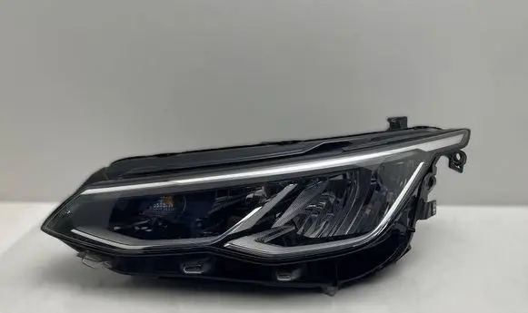 Volkswagen Golf VIII Headlight/headlamp 5H1941005