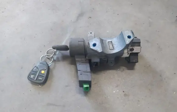 Volvo S60 Ignition lock